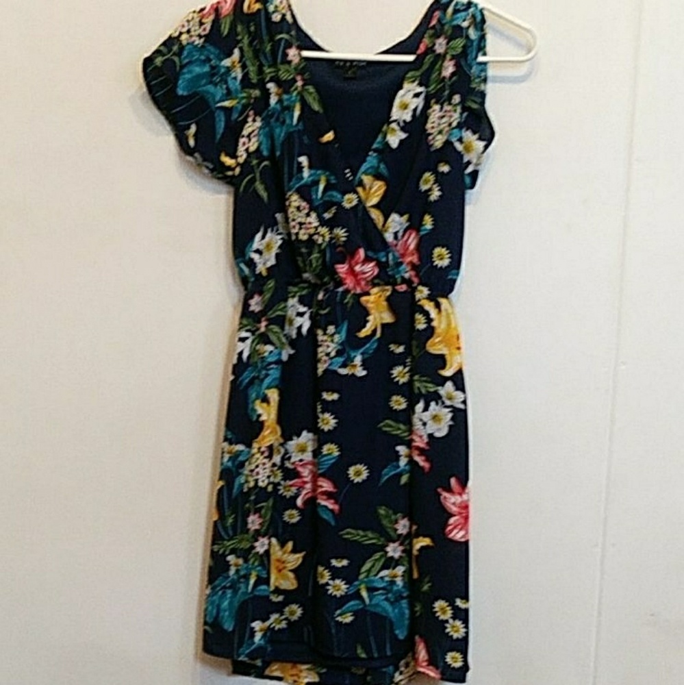 1 cute summer time dress.